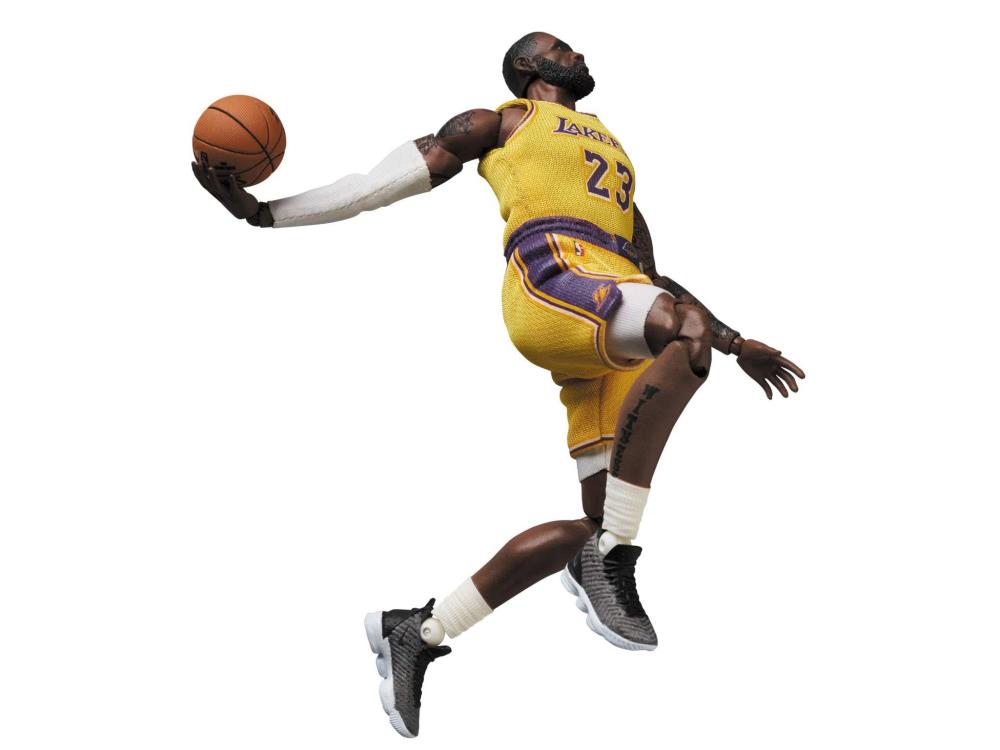 Pedido Figura LeBron James - MAFEX marca Medicom Toy No.127 escala pequeña 1/12