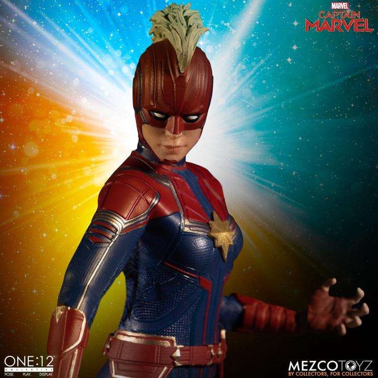 Pedido Figura Captain Marvel - One:12 Collective marca Mezco Toyz 76670 escala pequeña 1/12