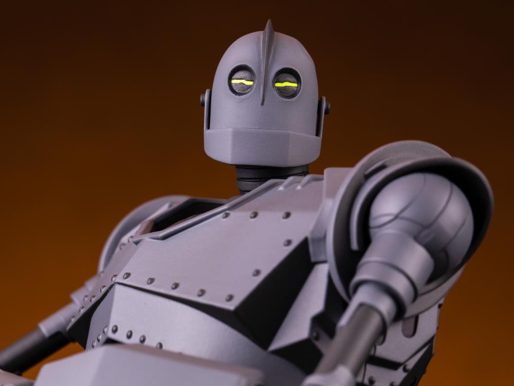 Pedido Figura Robot Iron Giant marca Mondo (31.75 cm)