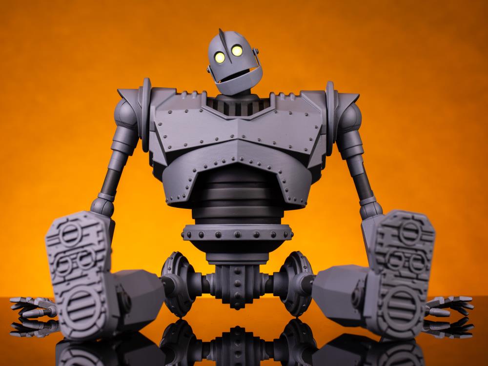 Pedido Figura Robot Iron Giant marca Mondo (31.75 cm)