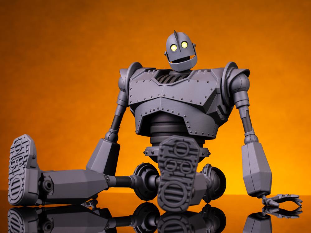 Pedido Figura Robot Iron Giant marca Mondo (31.75 cm)