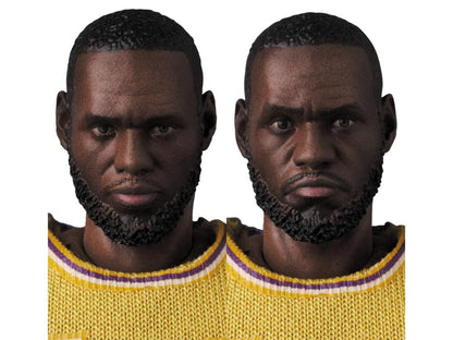 Pedido Figura LeBron James - MAFEX marca Medicom Toy No.127 escala pequeña 1/12