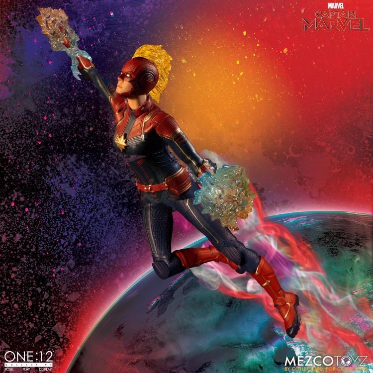 Pedido Figura Captain Marvel - One:12 Collective marca Mezco Toyz 76670 escala pequeña 1/12