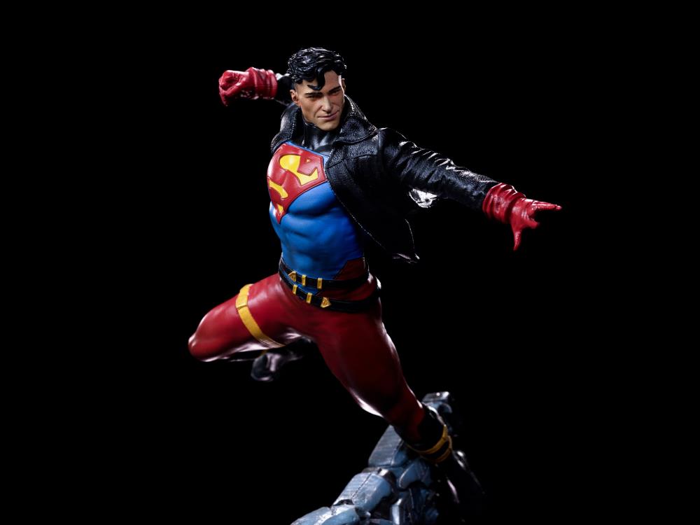 Pedido Estatua Superboy - DC Comics Series #7 - marca Iron Studios escala de arte 1/10