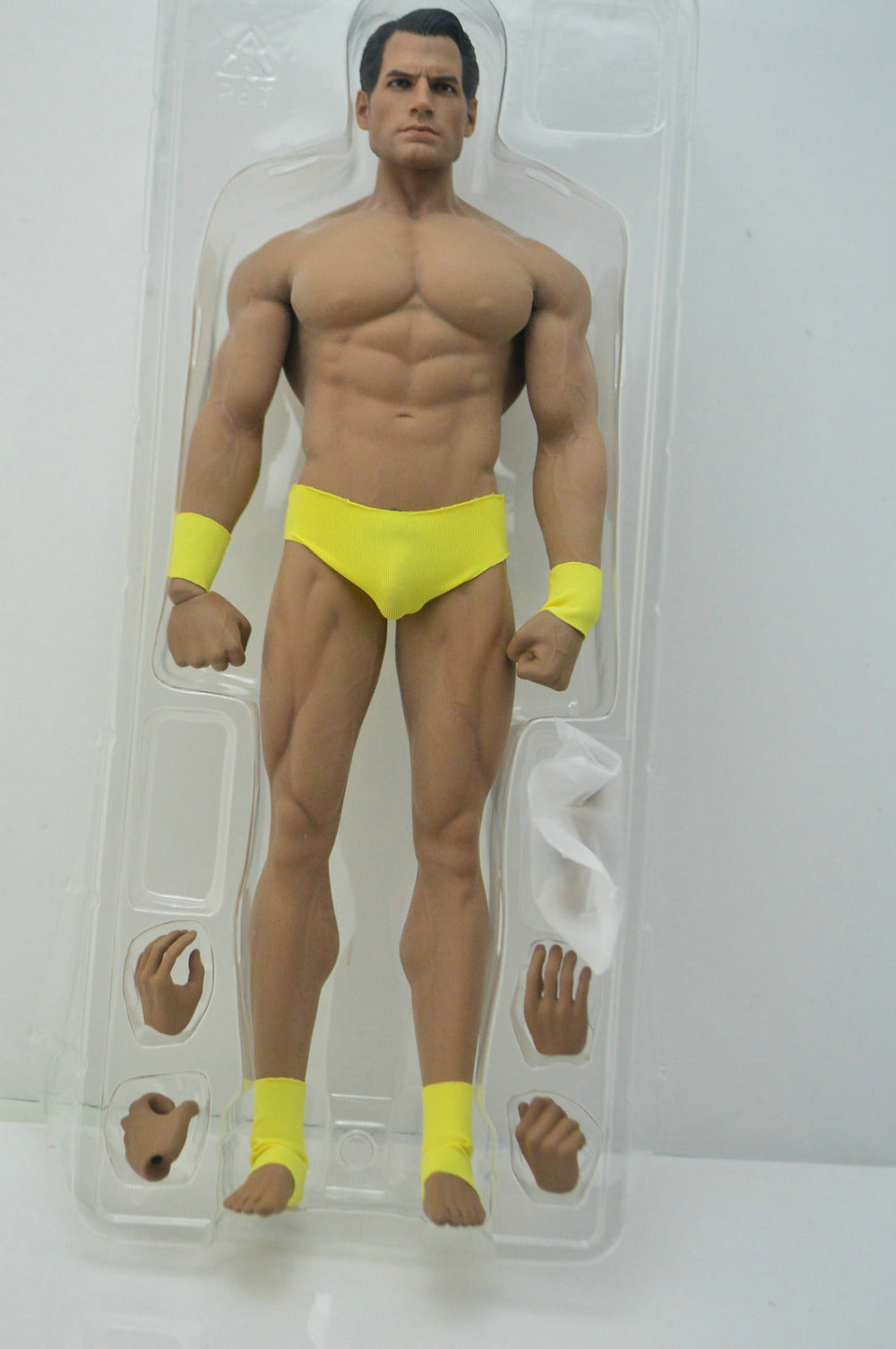 Figura Henry con cuerpo musculoso marca Phicen TBLeague M34 escala 1/6