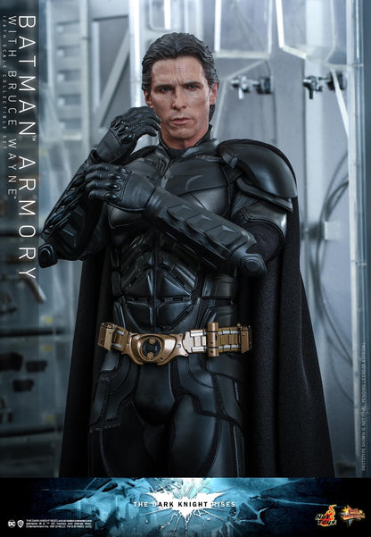 Preventa Figura Batman Armory con Bruce Wayne - The Dark Knight Rises marca Hot Toys MMS702 escala 1/6