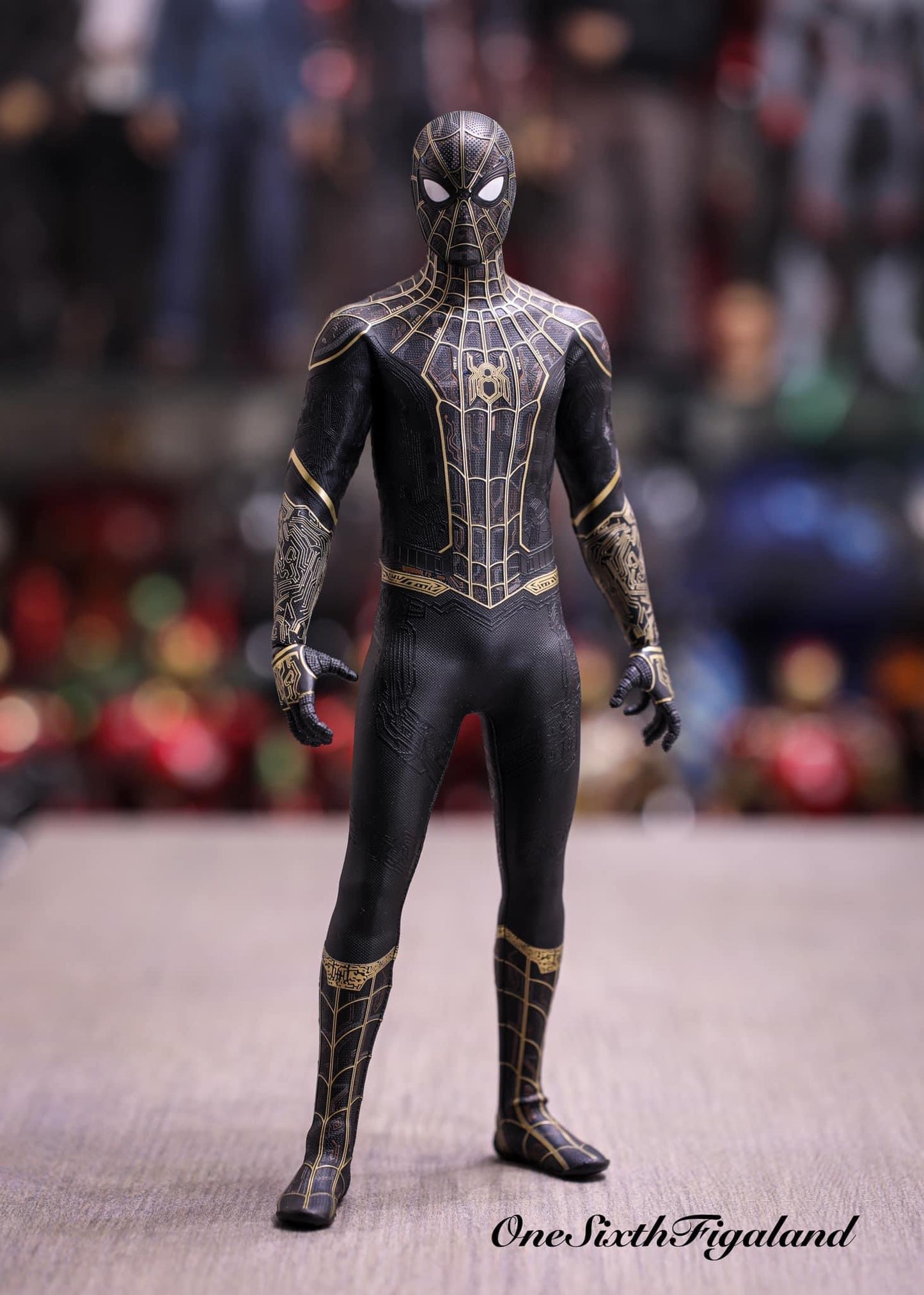 Pedido Figura Spider-Man (Black & Gold Suit) - Spider-Man: No Way Home marca Hot Toys MMS604 escala 1/6