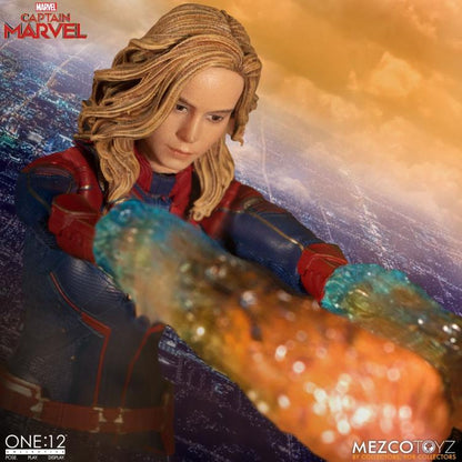 Pedido Figura Captain Marvel - One:12 Collective marca Mezco Toyz 76670 escala pequeña 1/12