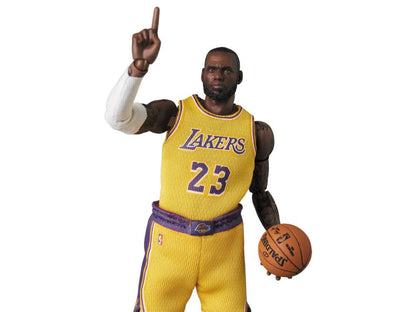 Pedido Figura LeBron James - MAFEX marca Medicom Toy No.127 escala pequeña 1/12