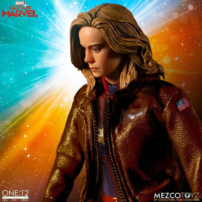 Pedido Figura Captain Marvel - One:12 Collective marca Mezco Toyz 76670 escala pequeña 1/12