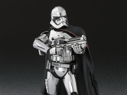 Pedido Figura Captain Phasma - Star Wars: The Last Jedi - S.H.Figuarts marca Bandai Spirits escala pequeña 1/12