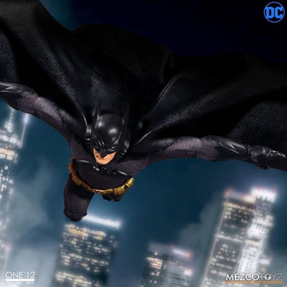 Pedido Figura Batman Sovereign Knight marca Mezco escala pequeña 1/12