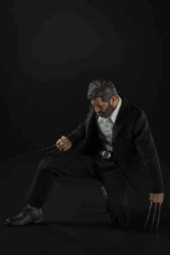 Pedido Figura Logan traje negro marca Nota Studio escala pequeña 1/12